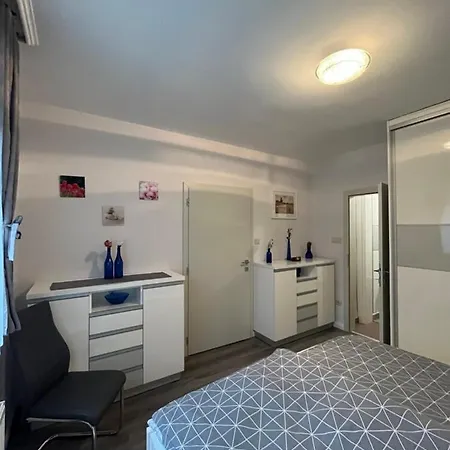 Fanka Apartman *