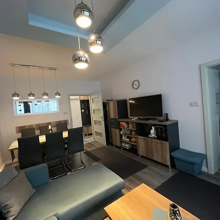Apartament Fanka Apartman *